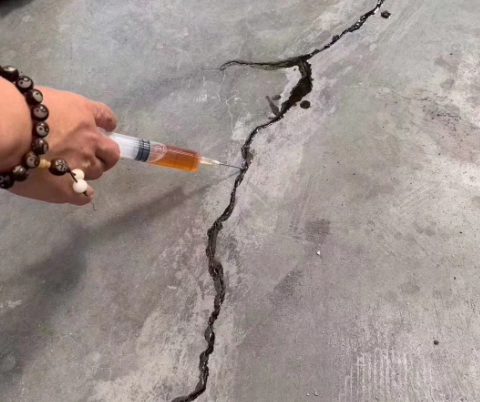 右玉混凝土裂缝修补技术详解​